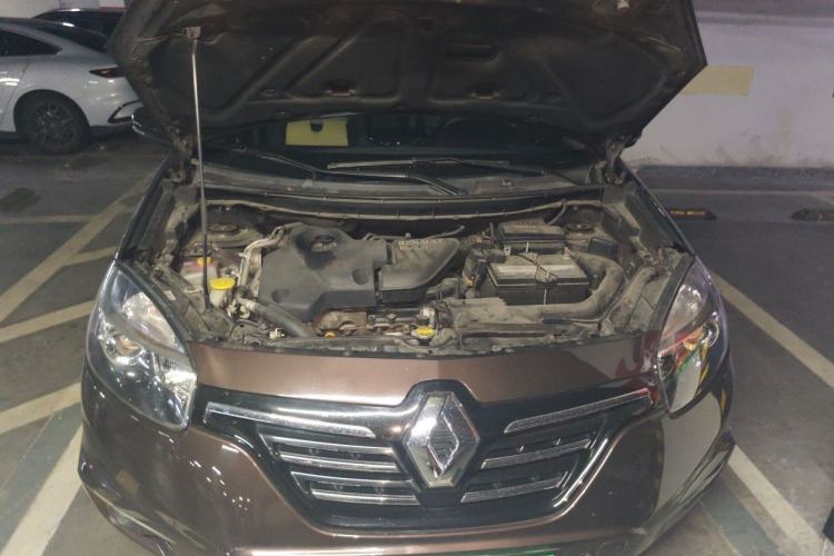 Used Renault Koleos 2014 2.5L Two-Wheel Drive Comfort Edition Engine Bay