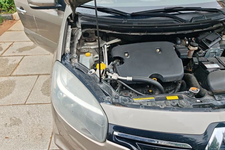 Used Renault Koleos 2014 2.0L Two-Wheel Drive Fashion Edition Engine Bay Right
