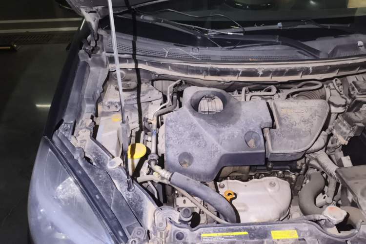 Used Renault Koleos 2014 2.5L 4x4 Comfort Edition Engine Bay Right