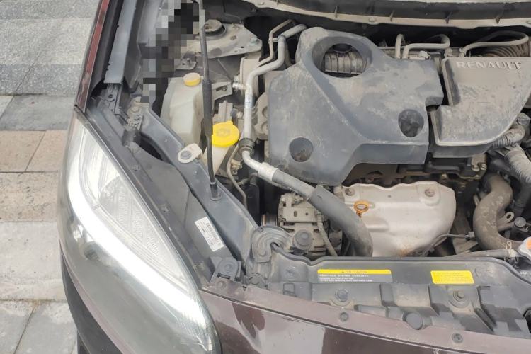 Used Renault Koleos 2014 2.5L 4x4 Comfort Edition Engine Bay Right