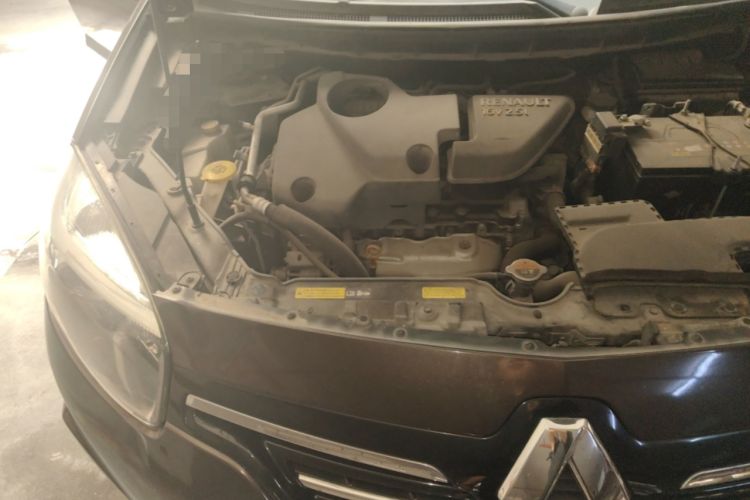 Used Renault Koleos 2014 Revised Version 2.5L Two-Wheel Drive Urban Edition Engine Bay Right