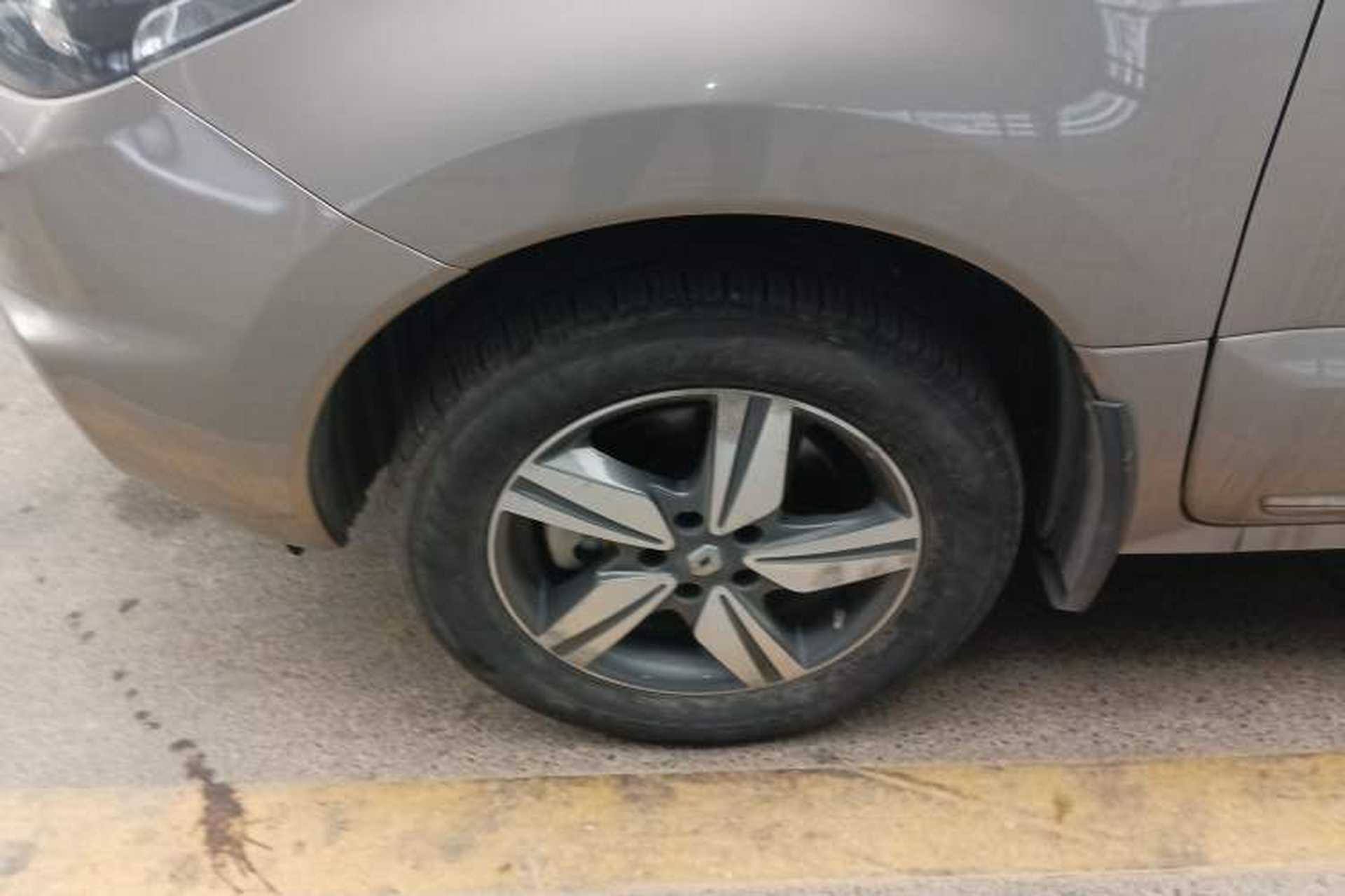 Used Renault Koleos 2014 2.0L Two-Wheel Drive Comfort Edition Exterior 7