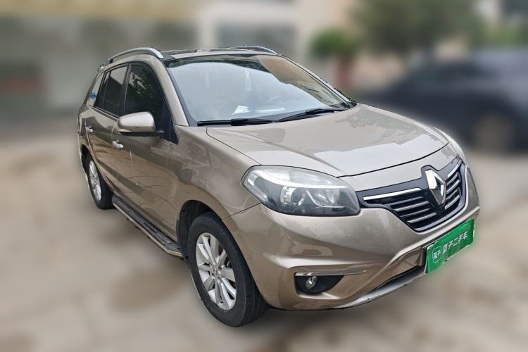 Used Renault Koleos 2014 2.0L Two-Wheel Drive Fashion Edition Front Right 45 Deg