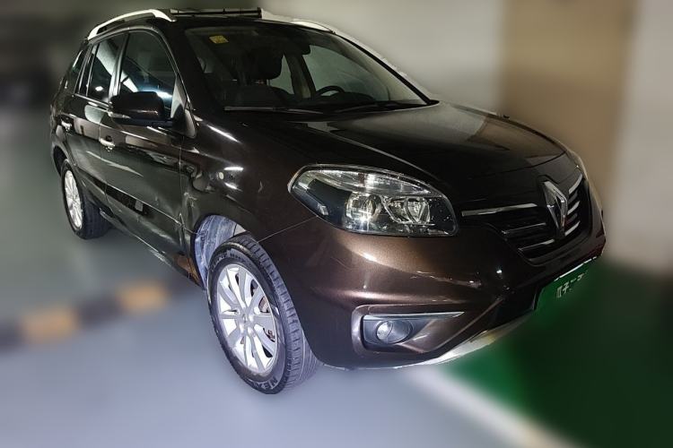 Used Renault Koleos 2014 Revised Version 2.0L Two-Wheel Drive Smart Enjoyment Edition Front Right 45 Deg