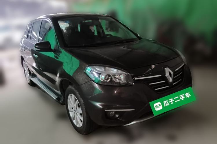 Used Renault Koleos 2014 2.0L Two-Wheel Drive Smart Edition Front Right 45 Deg