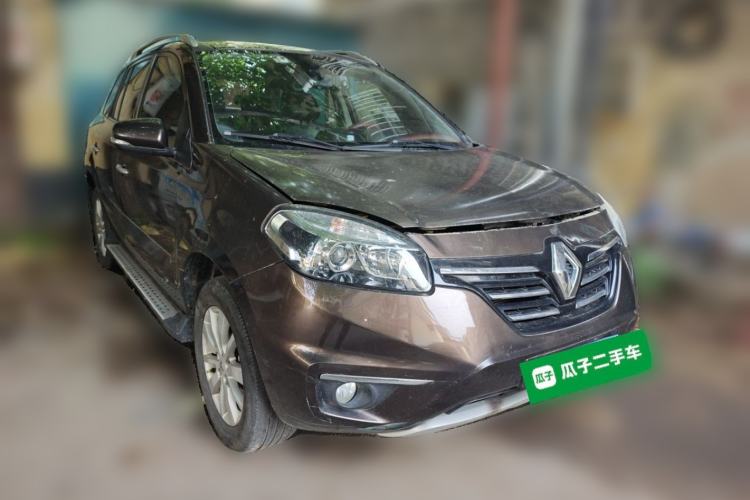 Used Renault Koleos 2014 Revised Version 2.0L Two-Wheel Drive Fashion Edition Front Right 45 Deg