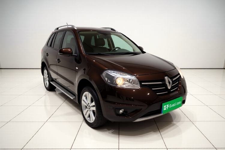 Used Renault Koleos 2014 Revised Version 2.5L Two-Wheel Drive Comfort Edition Front Right 45 Deg