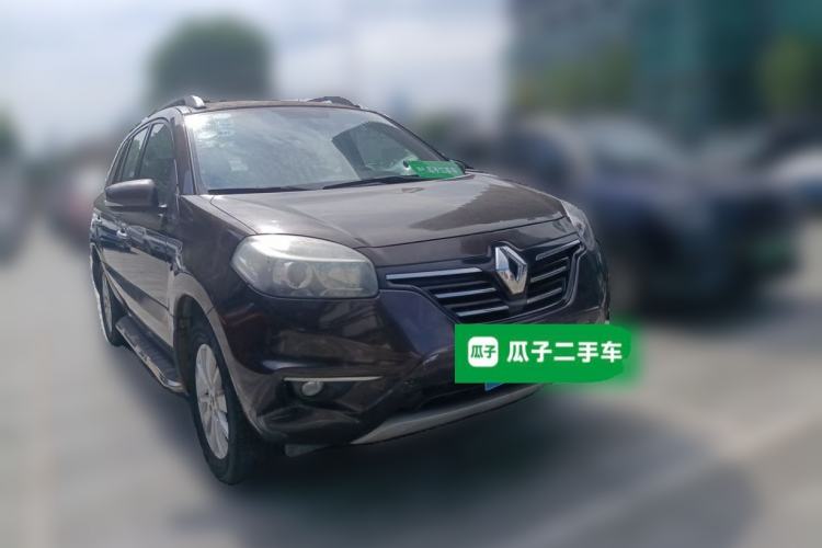 Used Renault Koleos 2014 2.0L Two-Wheel Drive Smart Edition Front Right 45 Deg