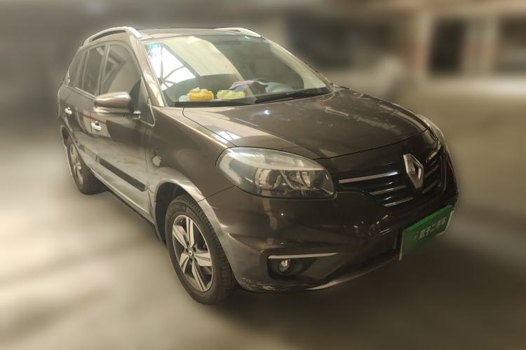 Used Renault Koleos 2014 Revised Version 2.5L Two-Wheel Drive Urban Edition Front Right 45 Deg