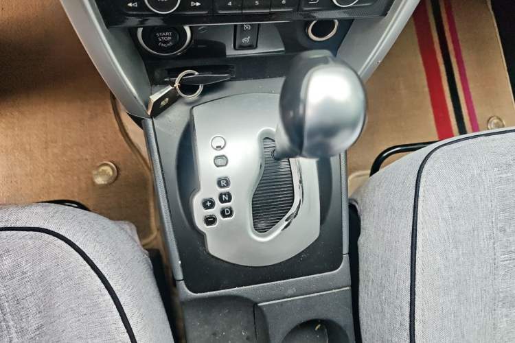 Used Renault Koleos 2014 2.0L Two-Wheel Drive Fashion Edition Gear Lever