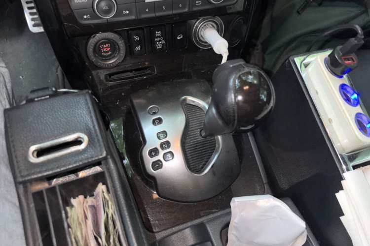Used Renault Koleos 2014 2.5L Four-Wheel Drive Luxury Edition Gear Lever
