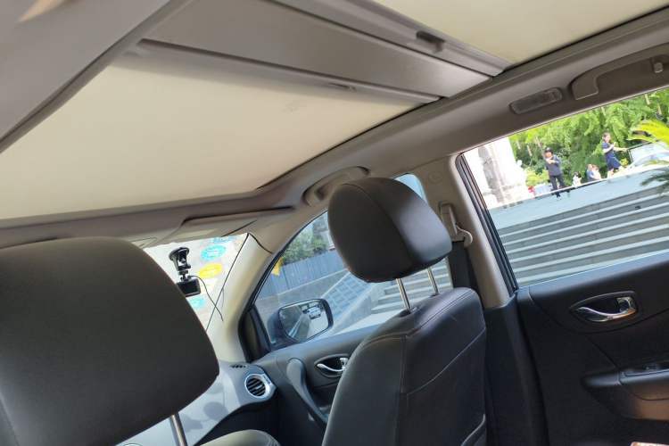 Used Renault Koleos 2014 Revised Version 2.0L Two-Wheel Drive Fashion Edition Headliner