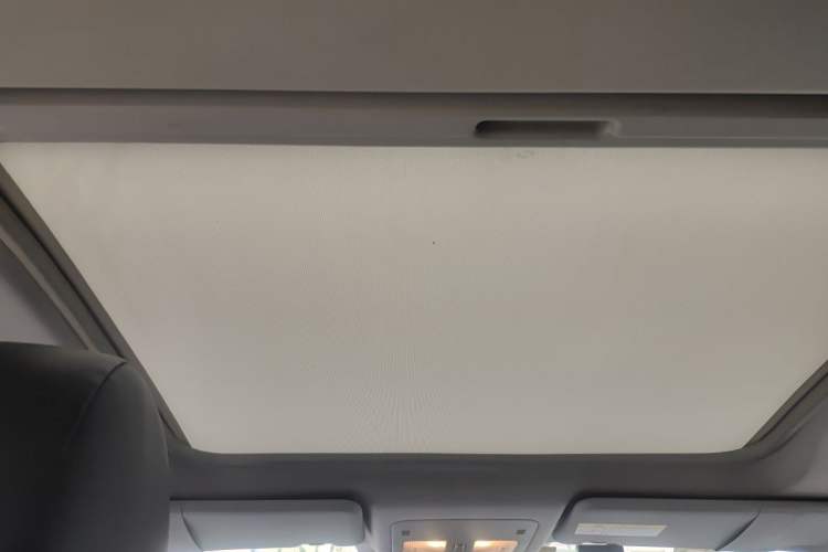 Used Renault Koleos 2014 2.5L 4x4 Comfort Edition Headliner