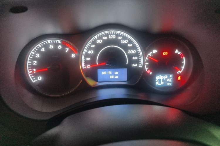 Used Renault Koleos 2014 2.0L Two-Wheel Drive Fashion Edition Instrument Cluster