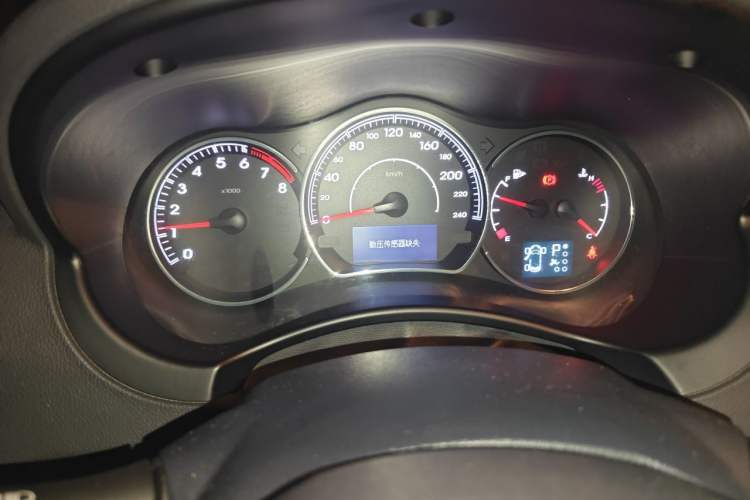 Used Renault Koleos 2014 Revised Version 2.5L Two-Wheel Drive Comfort Edition Instrument Cluster