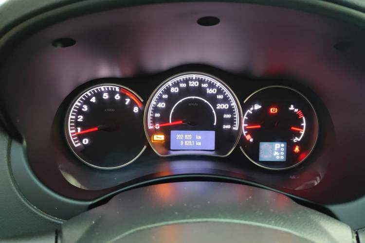 Used Renault Koleos 2014 2.0L Two-Wheel Drive Fashion Edition Instrument Cluster