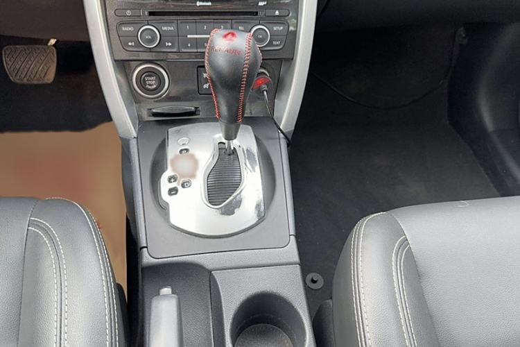 Used Renault Koleos 2014 Revised Version 2.0L Two-Wheel Drive Fashion Edition Interior 3