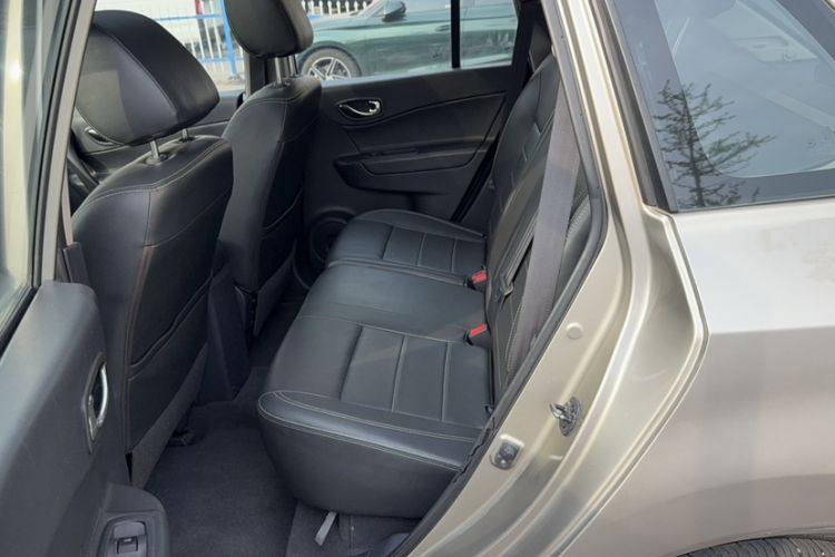 Used Renault Koleos 2014 Revised Version 2.0L Two-Wheel Drive Fashion Edition Interior 7