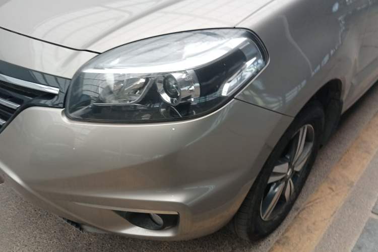 Used Renault Koleos 2014 2.0L Two-Wheel Drive Comfort Edition Left Front Headlight
