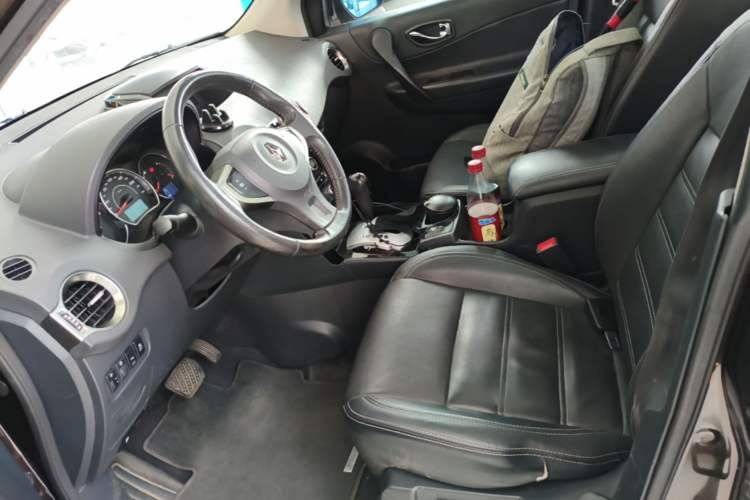 Used Renault Koleos 2014 Revised Version 2.5L Two-Wheel Drive Comfort Edition Left Front Seat
