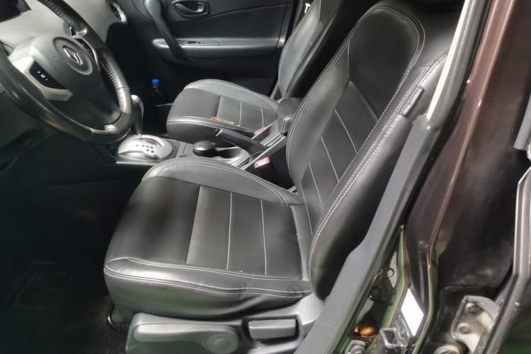 Used Renault Koleos 2014 Revised Version 2.0L Two-Wheel Drive Smart Enjoyment Edition Left Front Seat
