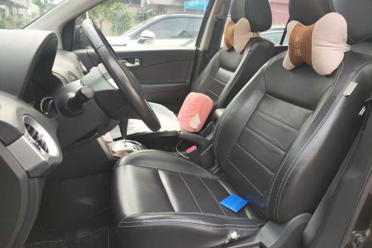 Used Renault Koleos 2014 Revised Version 2.0L Two-Wheel Drive Fashion Edition Left Front Seat