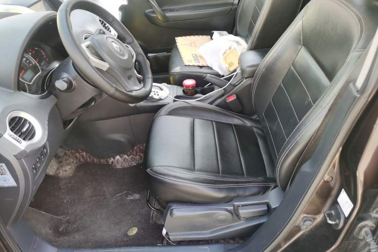 Used Renault Koleos 2014 2.0L Two-Wheel Drive Fashion Edition Left Front Seat