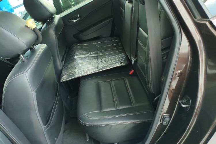 Used Renault Koleos 2014 Revised Version 2.5L Two-Wheel Drive Comfort Edition Left Rear Seat