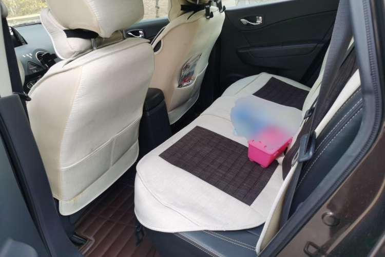 Used Renault Koleos 2014 Revised Version 2.0L Two-Wheel Drive Fashion Edition Left Rear Seat