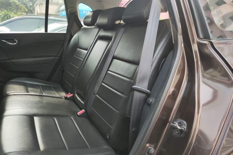 Used Renault Koleos 2014 Revised Version 2.0L Two-Wheel Drive Fashion Edition Left Rear Seat