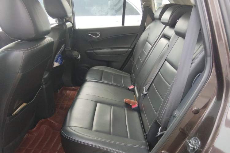 Used Renault Koleos 2014 Revised Version 2.0L Two-Wheel Drive Fashion Edition Left Rear Seat