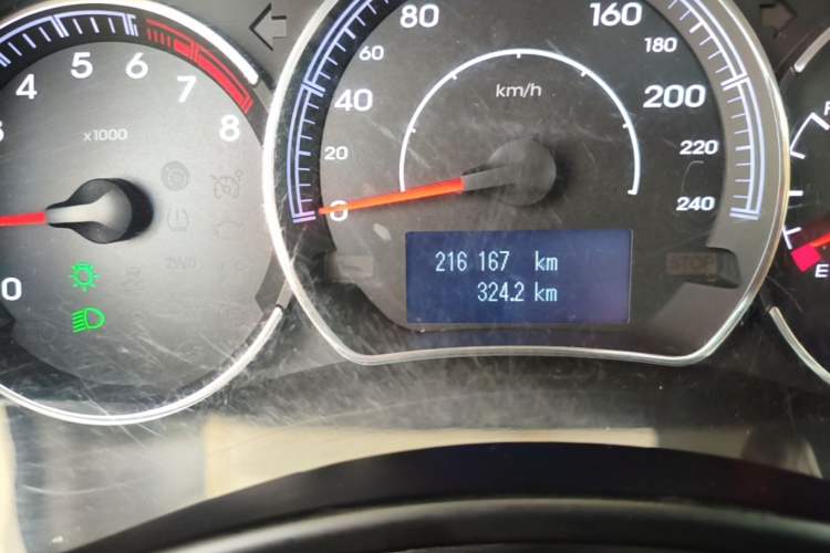 Used Renault Koleos 2014 Revised Version 2.5L Two-Wheel Drive Comfort Edition Odometer Close Up