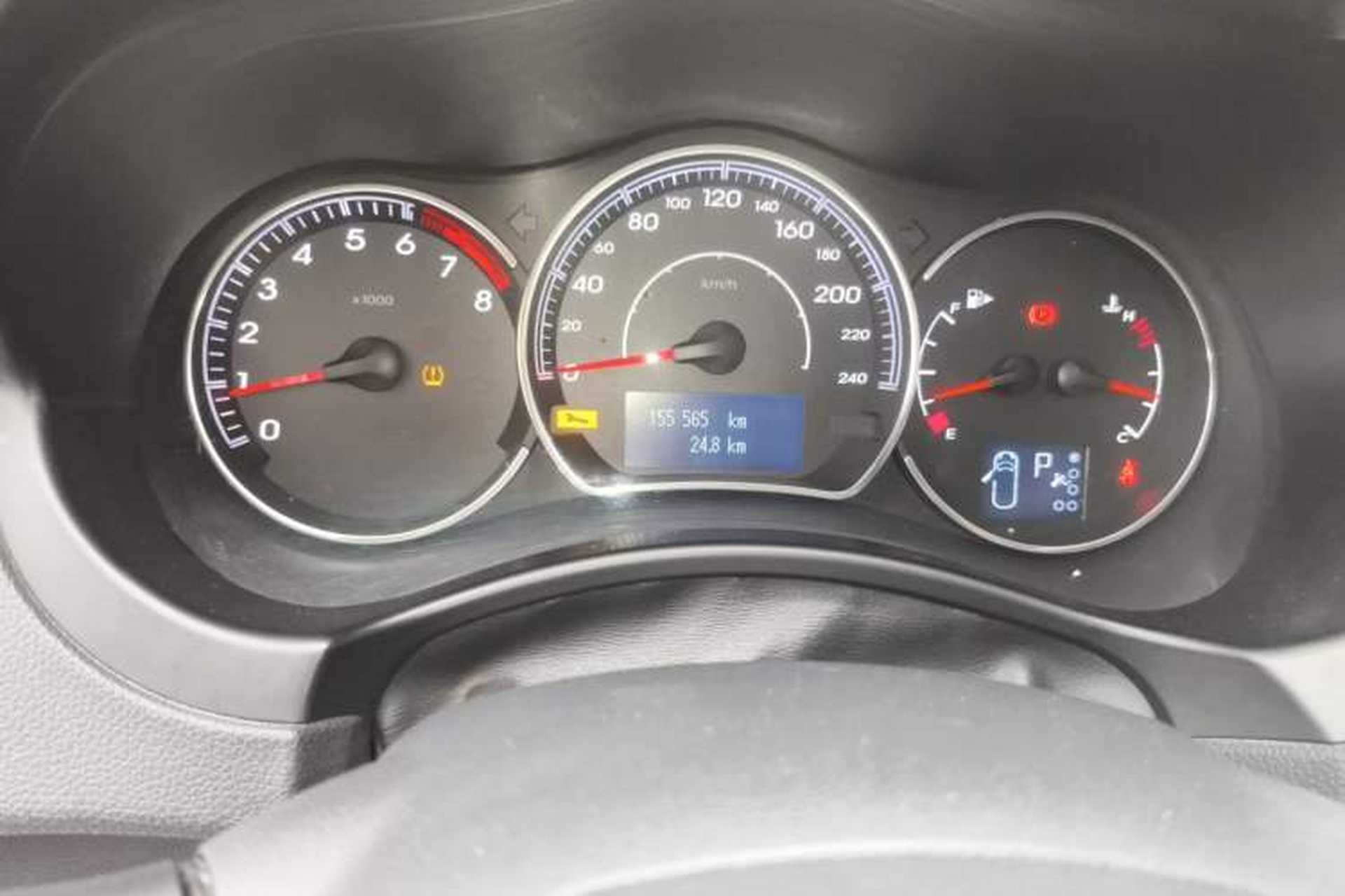 Used Renault Koleos 2014 Revised Version 2.5L Two-Wheel Drive Urban Edition Odometer Close Up