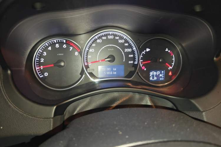 Used Renault Koleos 2014 Revised Version 2.0L Two-Wheel Drive Smart Enjoyment Edition Odometer Close Up