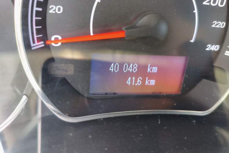 Used Renault Koleos 2014 Revised Version 2.0L Two-Wheel Drive Fashion Edition Odometer Close Up
