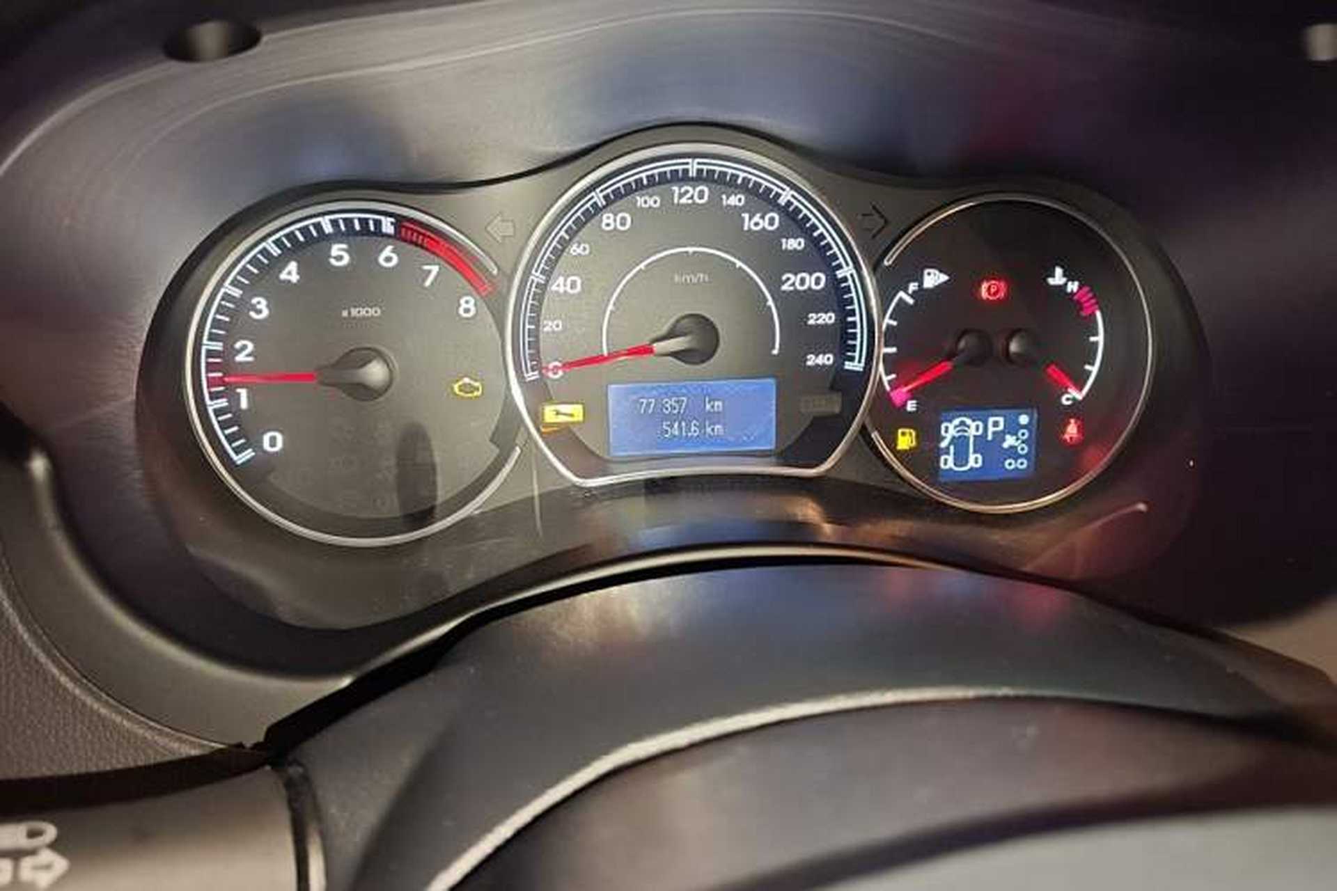 Used Renault Koleos 2014 Revised Version 2.0L Two-Wheel Drive Smart Enjoyment Edition Odometer Close Up