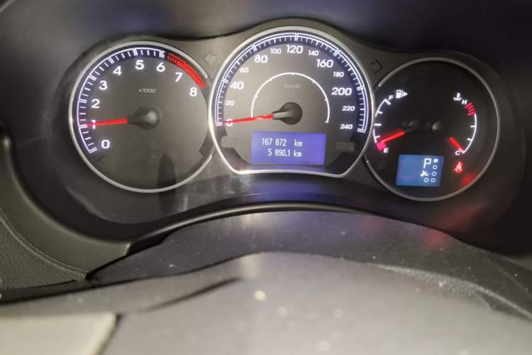 Used Renault Koleos 2014 2.0L Two-Wheel Drive Smart Edition Odometer Close Up