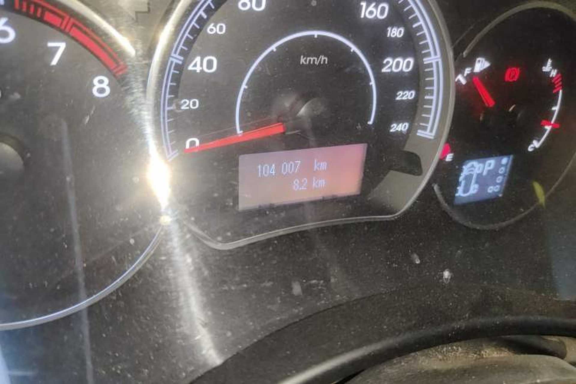 Used Renault Koleos 2014 2.0L Two-Wheel Drive Fashion Edition Odometer Close Up