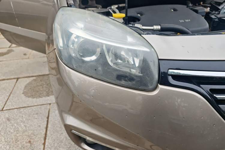 Used Renault Koleos 2014 2.0L Two-Wheel Drive Fashion Edition Right Front Headlight