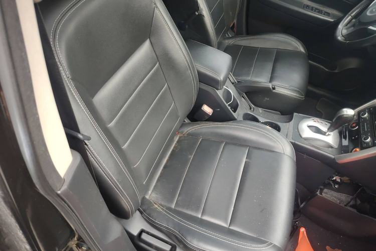 Used Renault Koleos 2014 Revised Version 2.0L Two-Wheel Drive Fashion Edition Right Front Seat