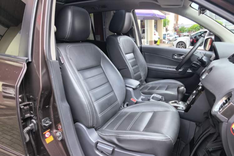 Used Renault Koleos 2014 Revised Version 2.5L Two-Wheel Drive Comfort Edition Right Front Seat