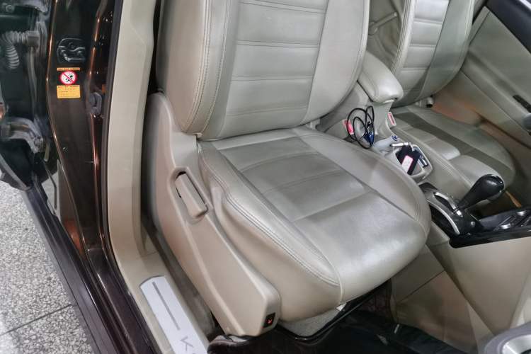 Used Renault Koleos 2014 2.5L Two-Wheel-Drive Sportway Edition Right Front Seat