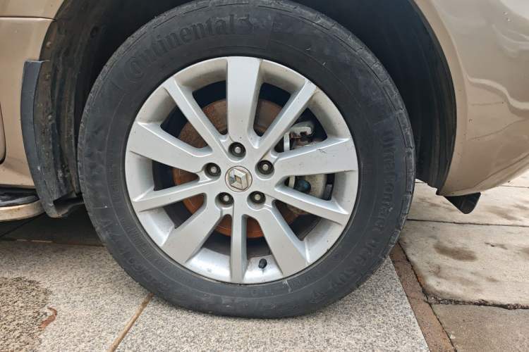 Used Renault Koleos 2014 2.0L Two-Wheel Drive Fashion Edition Right Front Wheel Hub