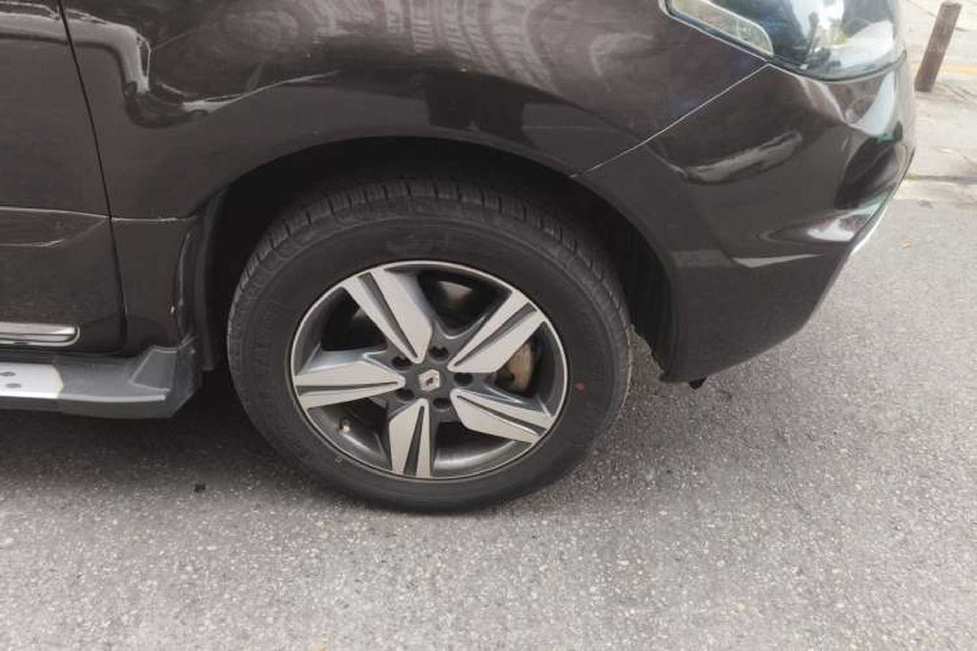 Used Renault Koleos 2014 Revised Version 2.5L Two-Wheel Drive Urban Edition Right Front Wheel Hub