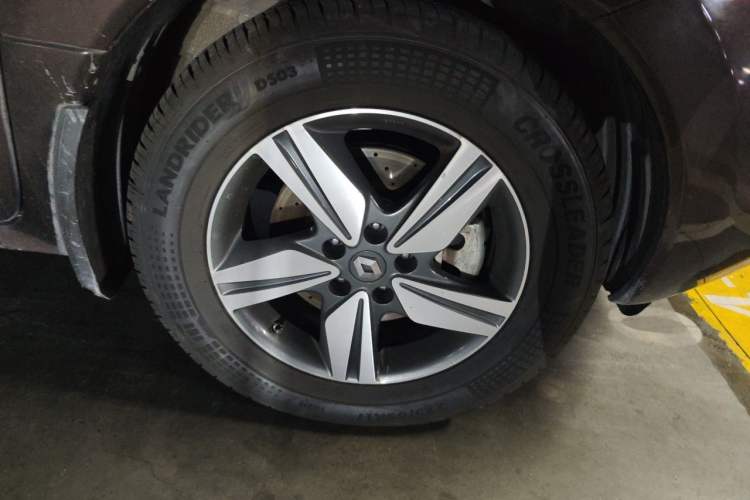 Used Renault Koleos 2014 2.5L Two-Wheel Drive Comfort Edition Right Front Wheel Hub
