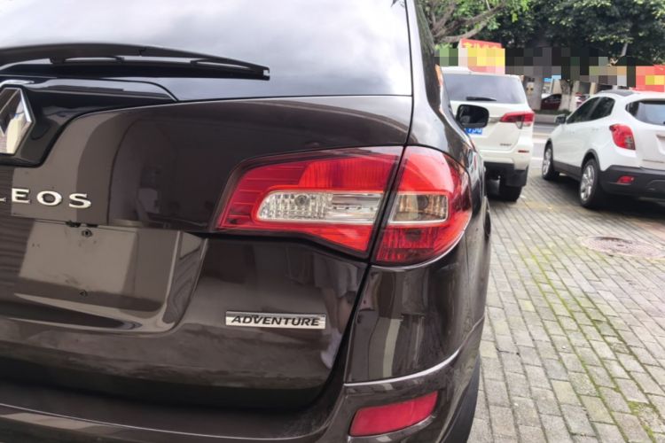 Used Renault Koleos 2014 Revised Version 2.5L Two-Wheel Drive Comfort Edition Right Rear Taillight
