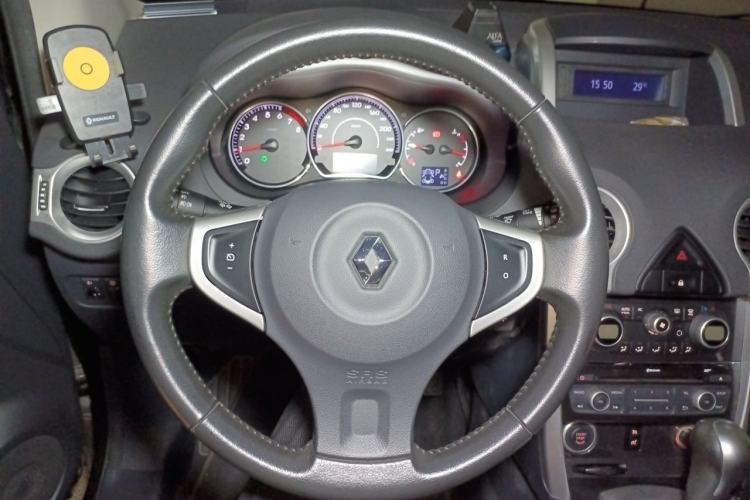 Used Renault Koleos 2014 Revised Version 2.0L Two-Wheel Drive Fashion Edition Steering Wheel