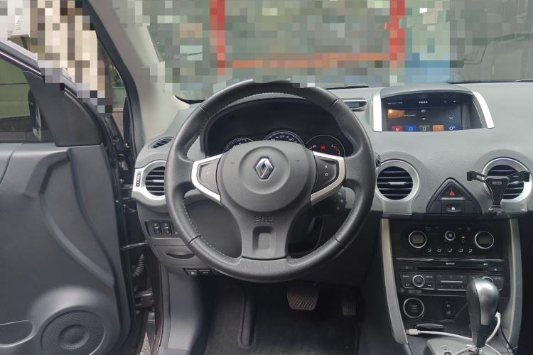 Used Renault Koleos 2014 Revised Version 2.0L Two-Wheel Drive Fashion Edition Steering Wheel