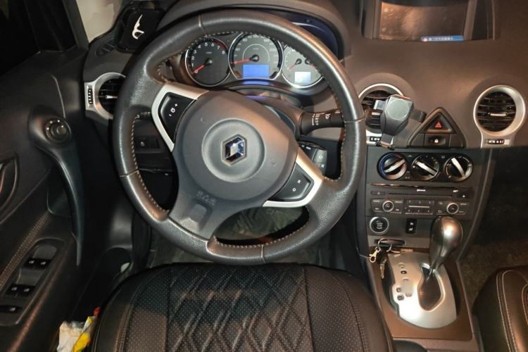 Used Renault Koleos 2014 Revised Version 2.0L Two-Wheel Drive Smart Enjoyment Edition Steering Wheel