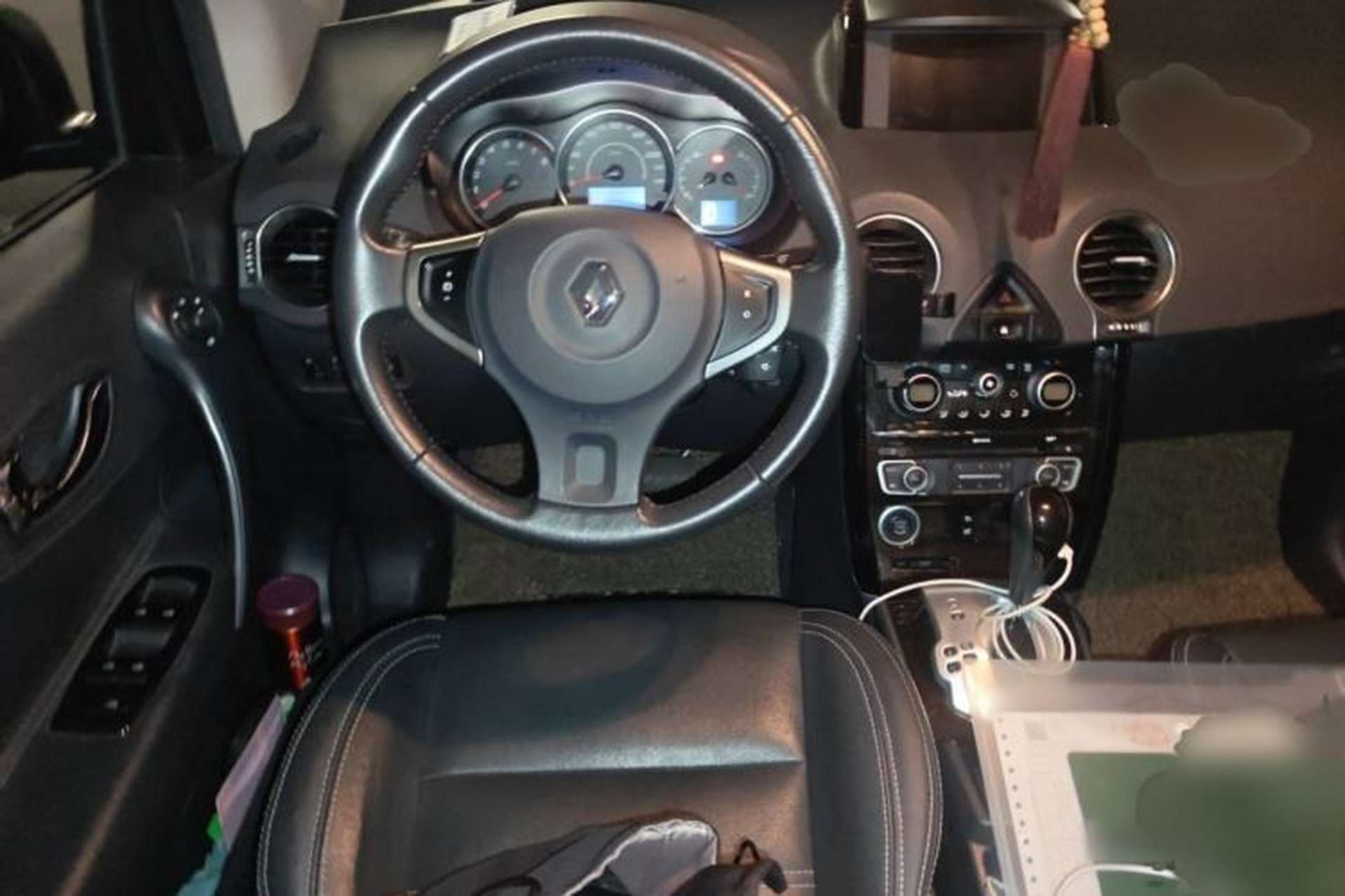 Used Renault Koleos 2014 Revised Version 2.5L Two-Wheel Drive Comfort Edition Steering Wheel